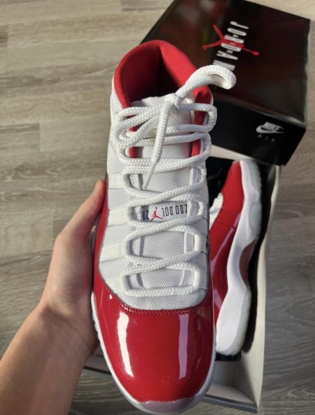 Jordan 11 cherry