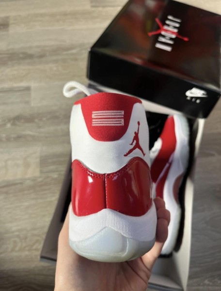 Jordan 11 cherry