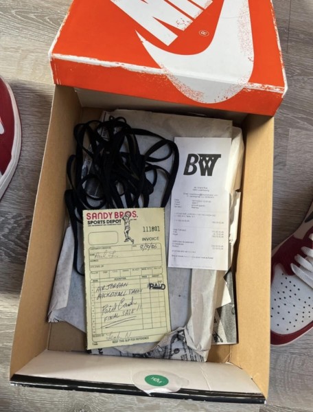 Jordan 1 lost & found