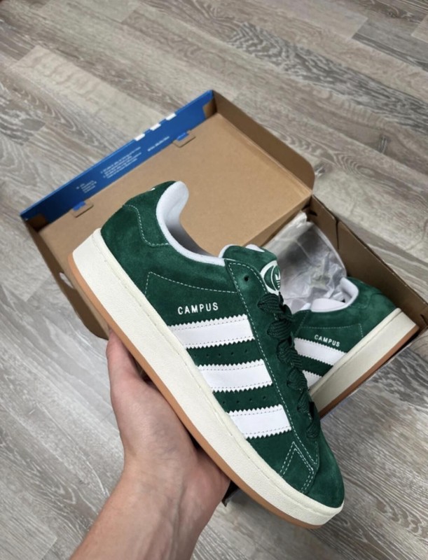 Adidas campus