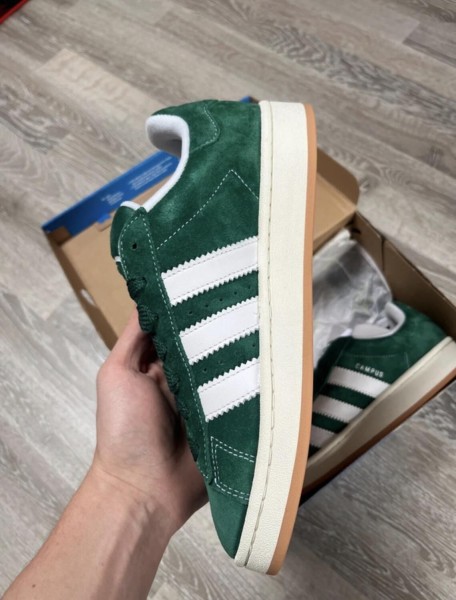Adidas campus
