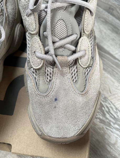 adidas Yeezy 500