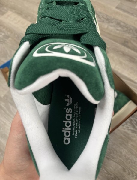 Adidas campus