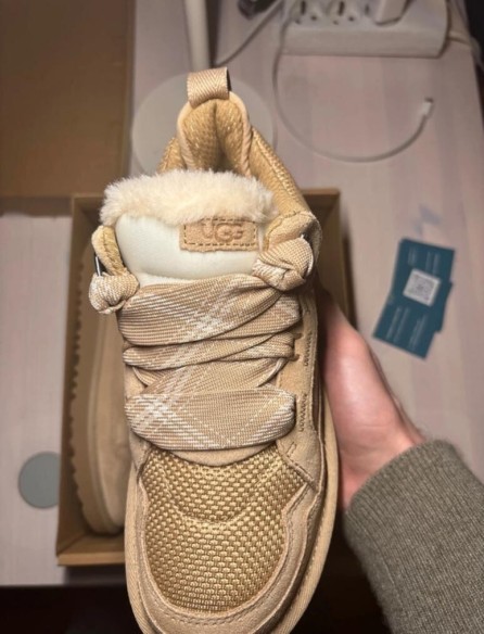 UGG lowmel chestnut taille 36