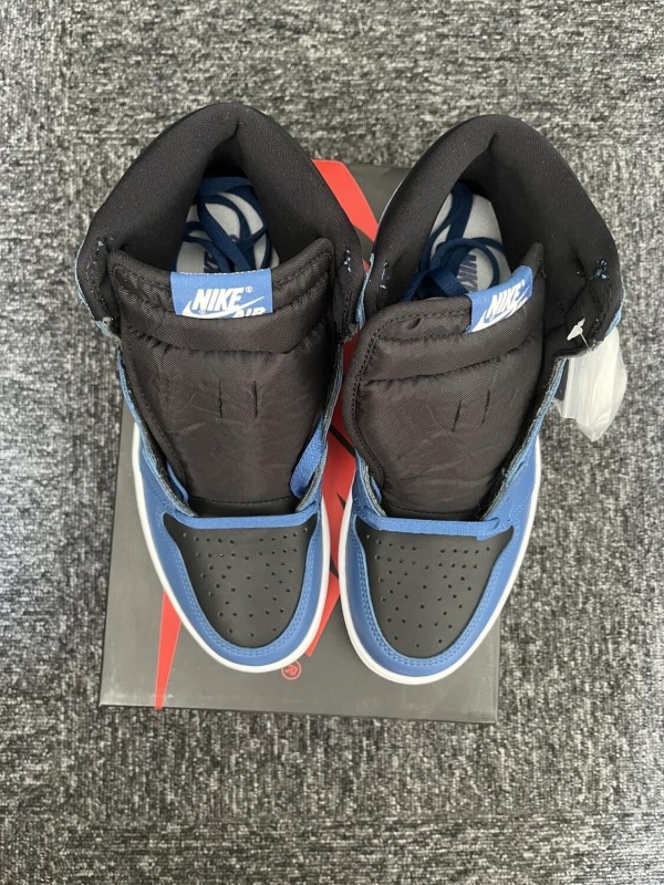 Jordan 1 Retro High OG Dark Marina Blue 2