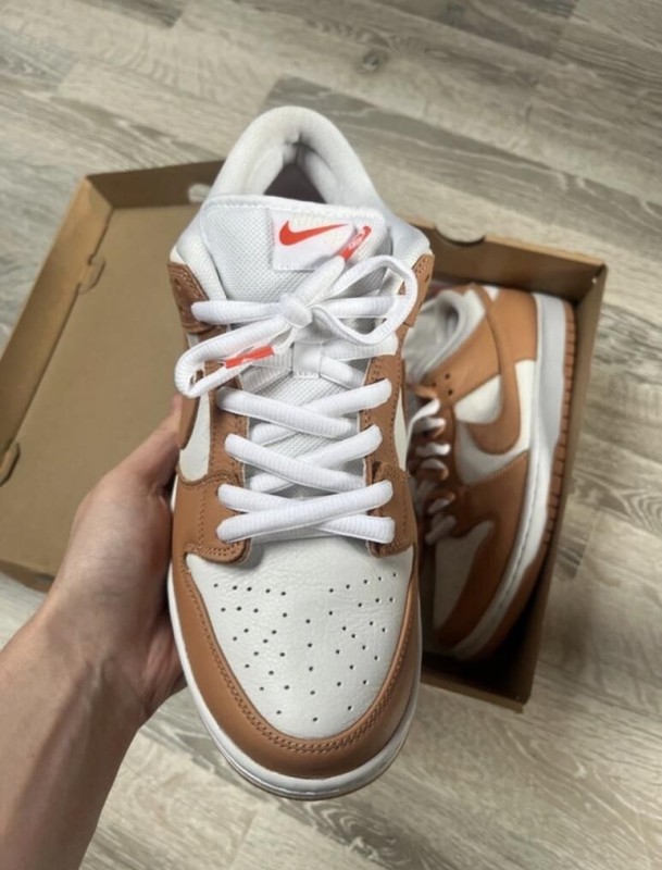 Dunk SB cognac 2