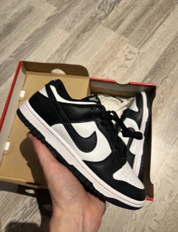 Nike Dunk low panda