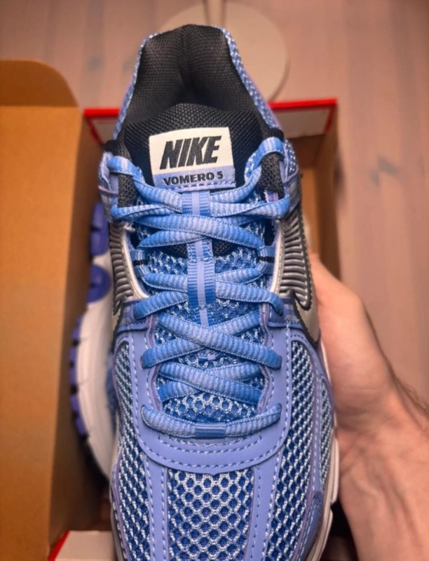 Nike Vomero 5 Royal pulse taille 38,5 2