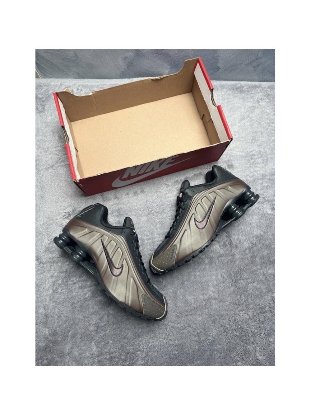 Nike shox r4