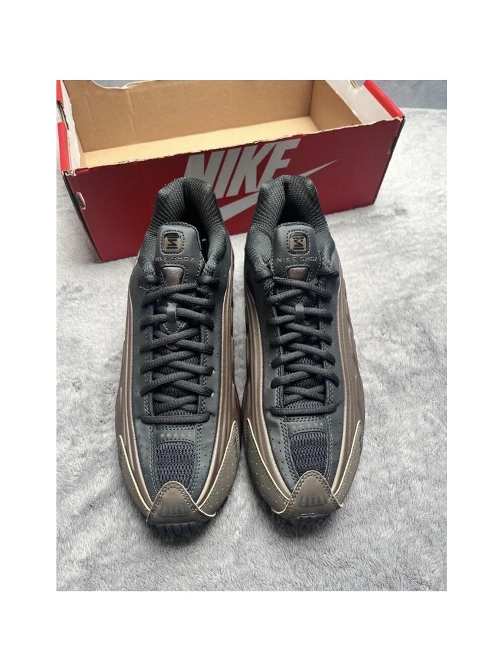 Nike shox r4