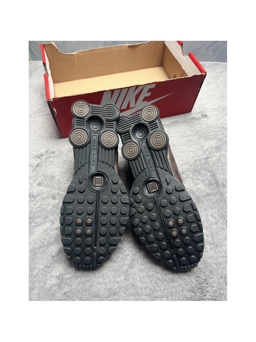 Nike shox r4