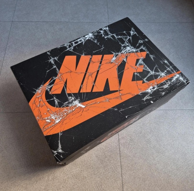 Jordan 1 "Shattered Backboard" 2