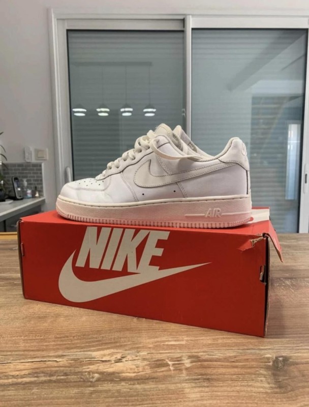 Nike Air Force 1 Triple White taille 42,5 homme 2
