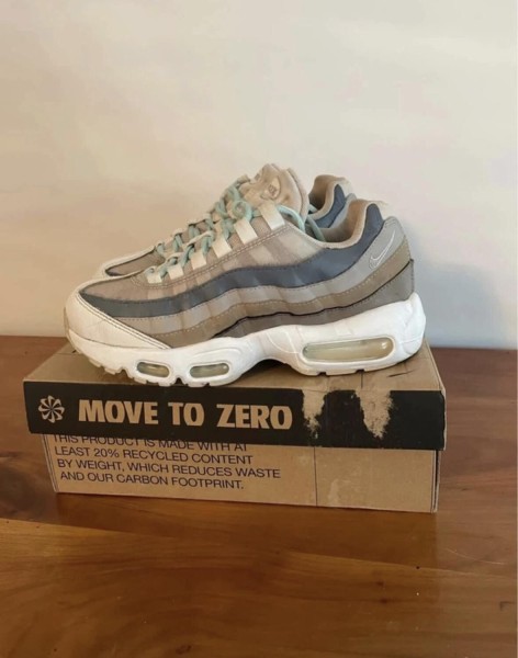 Nike Air Max 95 taille 38,5 femme