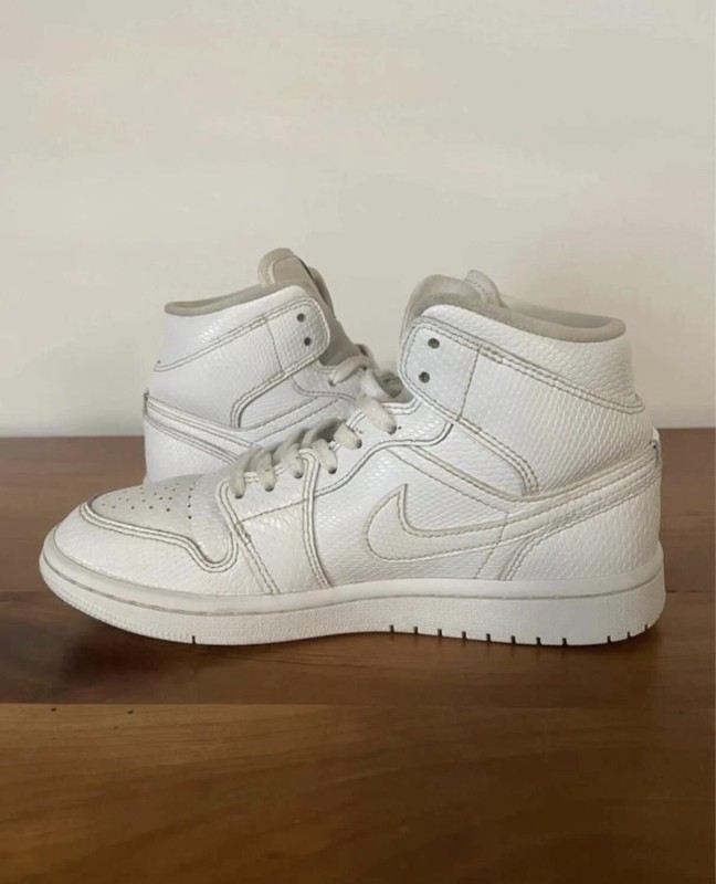 Air Jordan 1 Mid blanche taille 36,5 EU 2