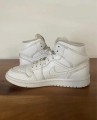 Air Jordan 1 Mid blanche taille 36,5 EU