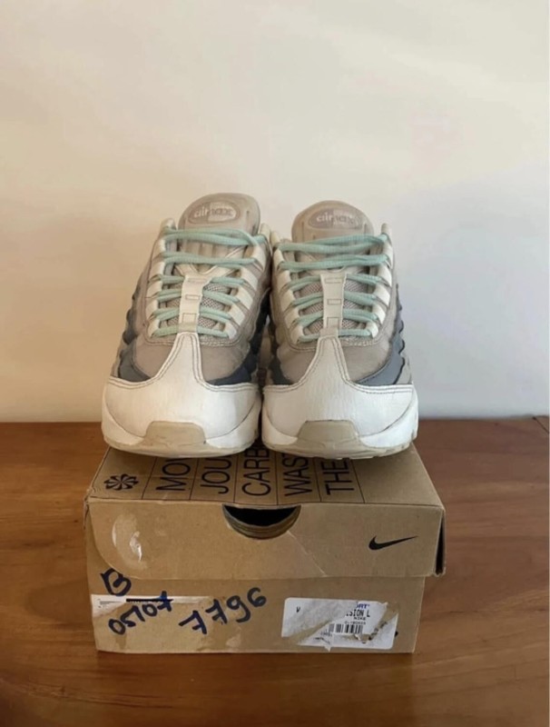 Nike Air Max 95 taille 38,5 femme 2