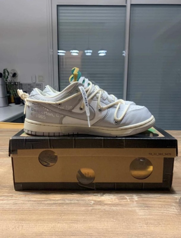 Nike Dunk Low Off White lot 25/50 taille 43 homme 2