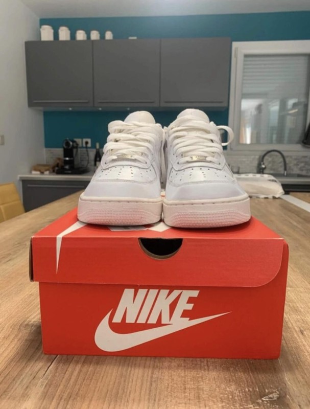 Nike Air Force 1 Triple White taille 42,5 homme 2