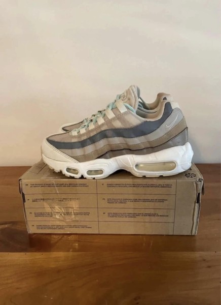 Nike Air Max 95 taille 38,5 femme