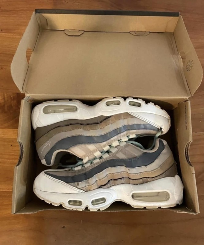 Nike Air Max 95 taille 38,5 femme 2