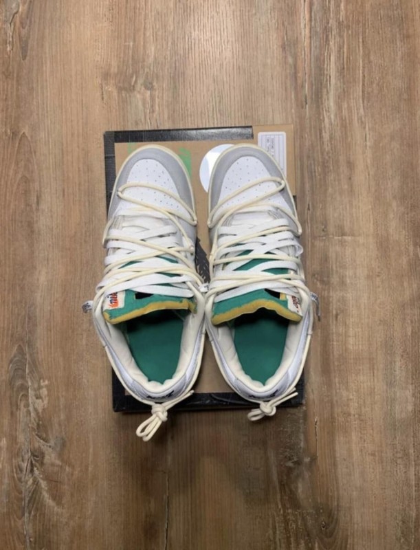 Nike Dunk Low Off White lot 25/50 taille 43 homme 2
