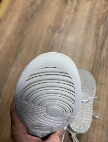 Nike Dunk Low Off White lot 25/50 taille 43 homme