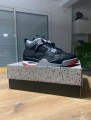 Air Jordan 4 bred reimagined taille 40