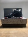 Air Jordan 4 bred reimagined taille 44 homme
