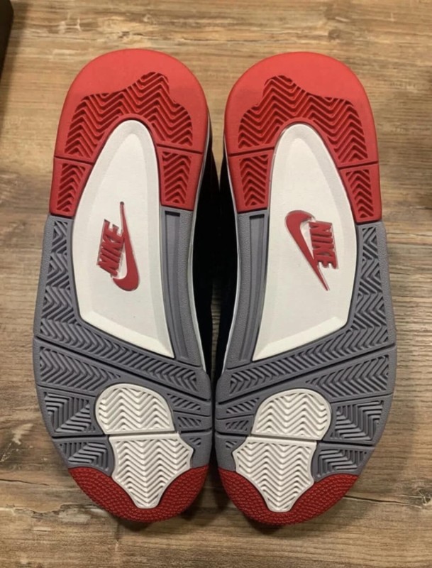 Air Jordan 4 bred reimagined taille 40 2