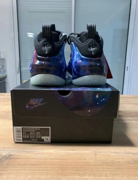 Nike Air Foamposite Galaxy taille 45 homme