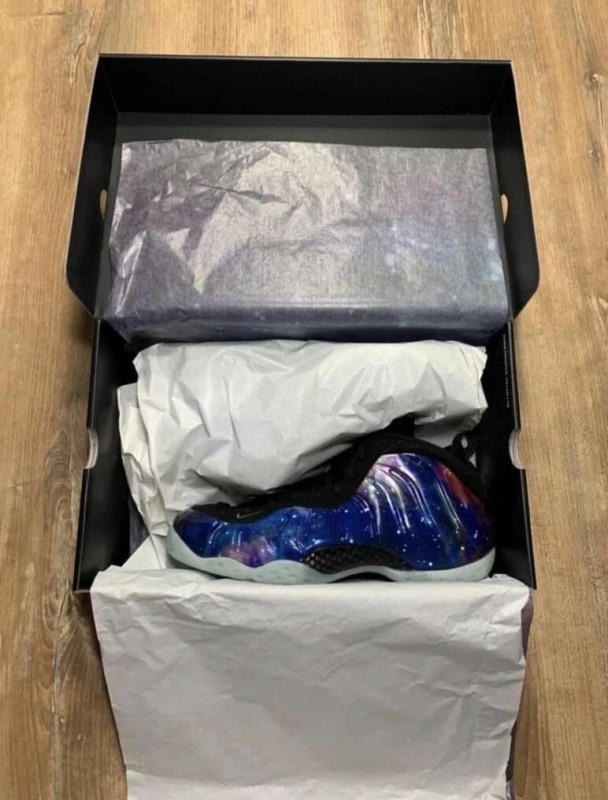 Nike Air Foamposite Galaxy taille 45 homme 2