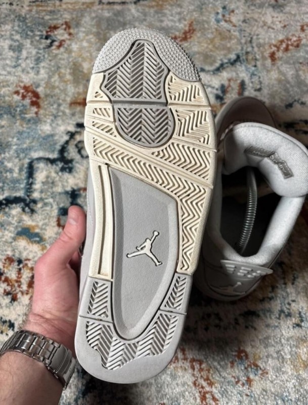 Air Jordan 4 Frozen 2