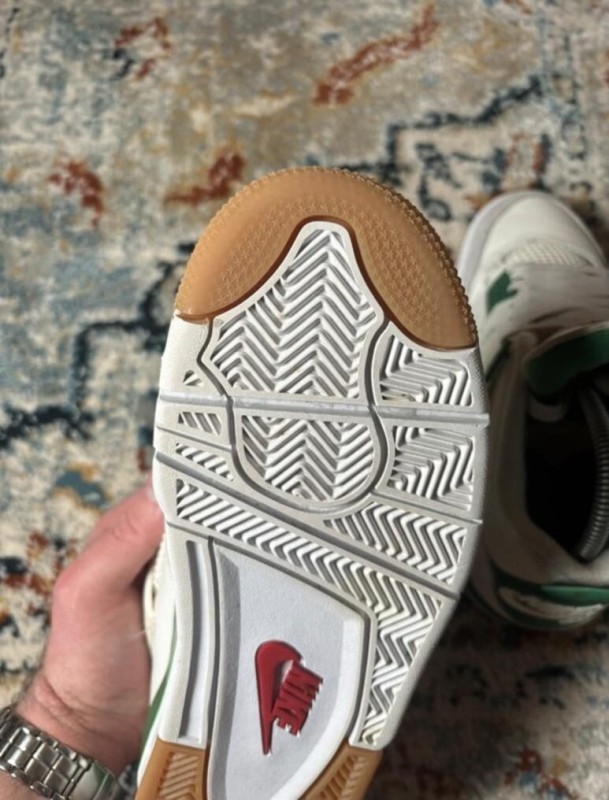 Air Jordan 4 SB Pine Green 2