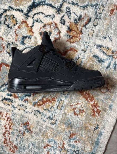 Air Jordan 4 Retro Black Cat