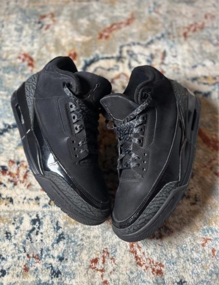 Air Jordan 3 Retro Black Cat
