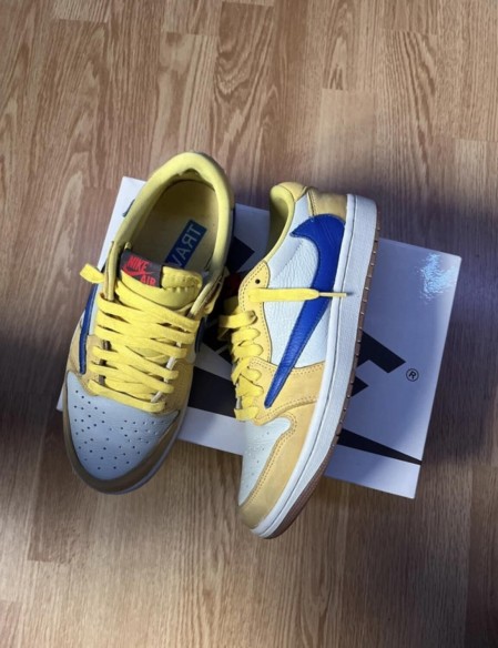 Air Jordan 1 Low Travis Scott Canary