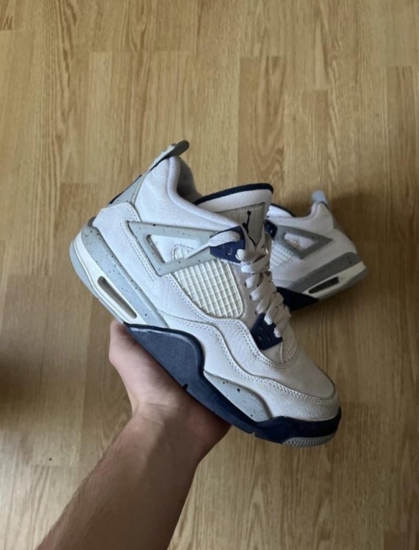Nike air Jordan 4 midnight navy blue
