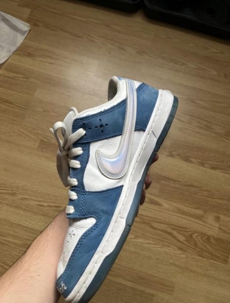 Nike dunk sb born x raised