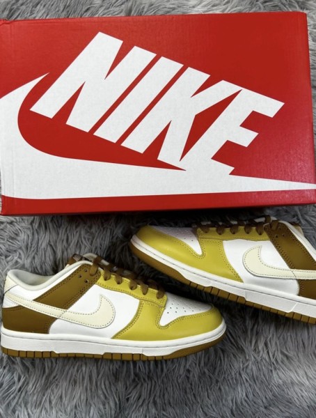 Nike dunk low retro bronzine coconut milk cream yellow