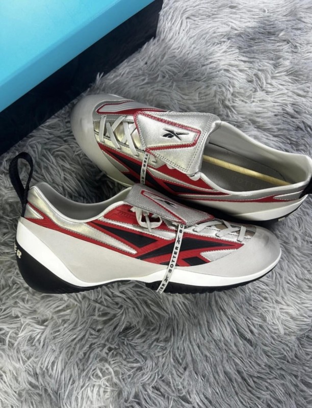Rebook X Botter - energia bo kets red grey metallic red 2