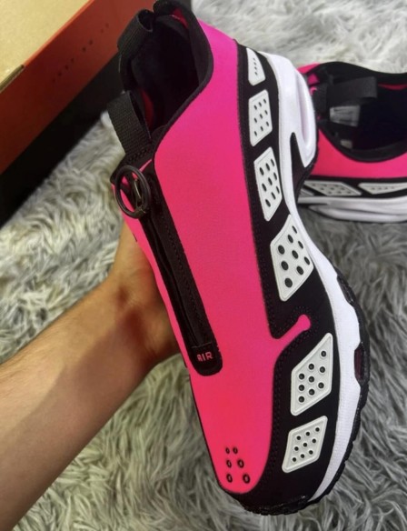 Nike air max sndr hyper pink black and white