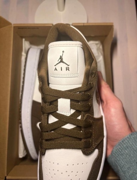 Jordan 1 low SE olive taille 38,5