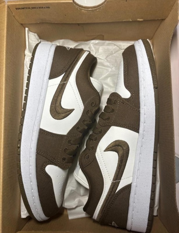 Jordan 1 low SE olive taille 38,5 2
