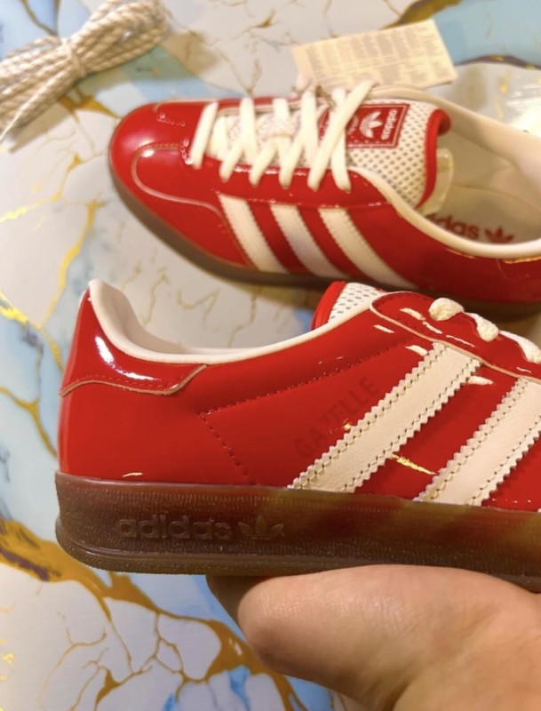 adidas gazelle red scarlet off white rouge vernis patent brillant TIKTOK - 40 2