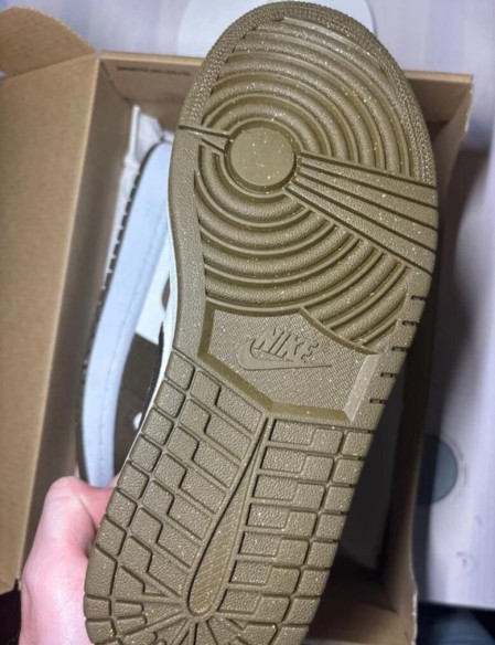 Jordan 1 low SE olive taille 38,5