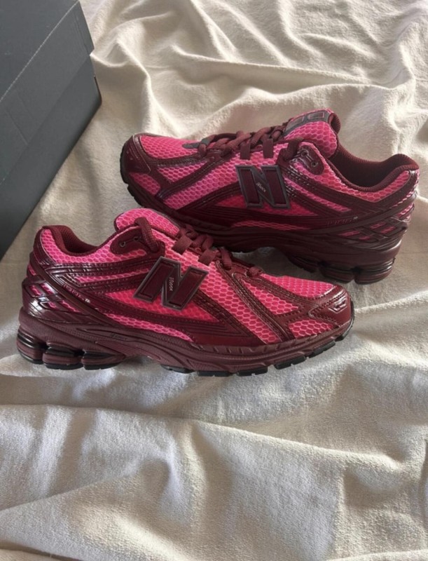New Balance 1906R unisex pink trail mix maroon
