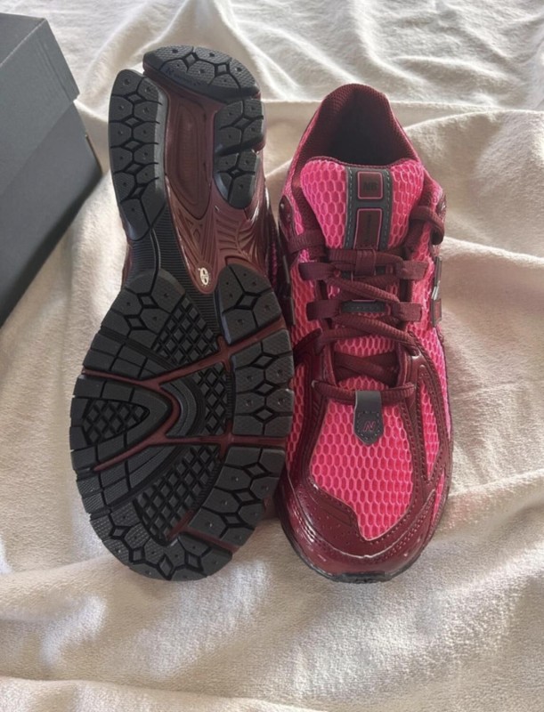 New Balance 1906R unisex pink trail mix maroon 2