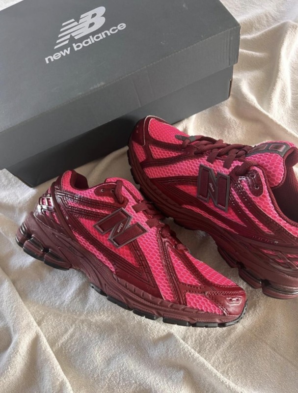 New Balance 1906R unisex pink trail mix maroon 2
