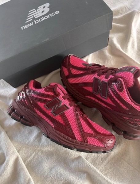 New Balance 1906R unisex pink trail mix maroon